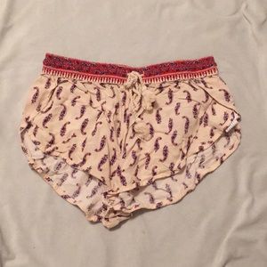 Patterned flow shorts